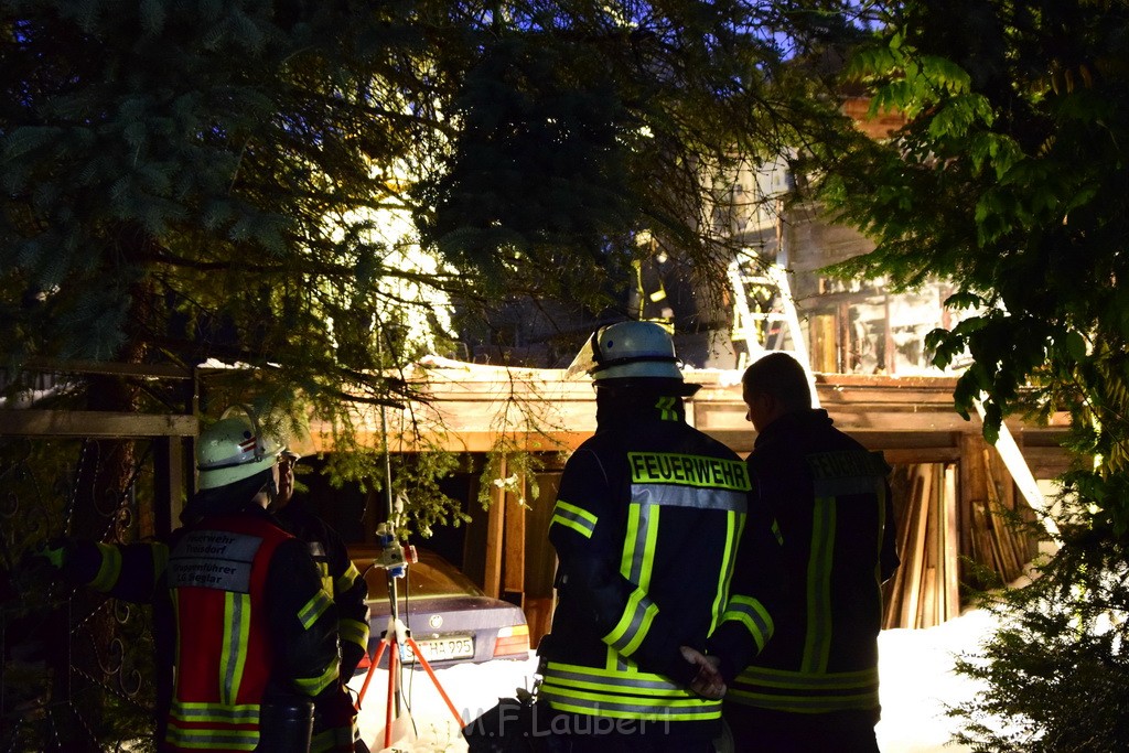 Grossfeuer Einfamilienhaus Siegburg Muehlengrabenstr P0690.JPG - Miklos Laubert